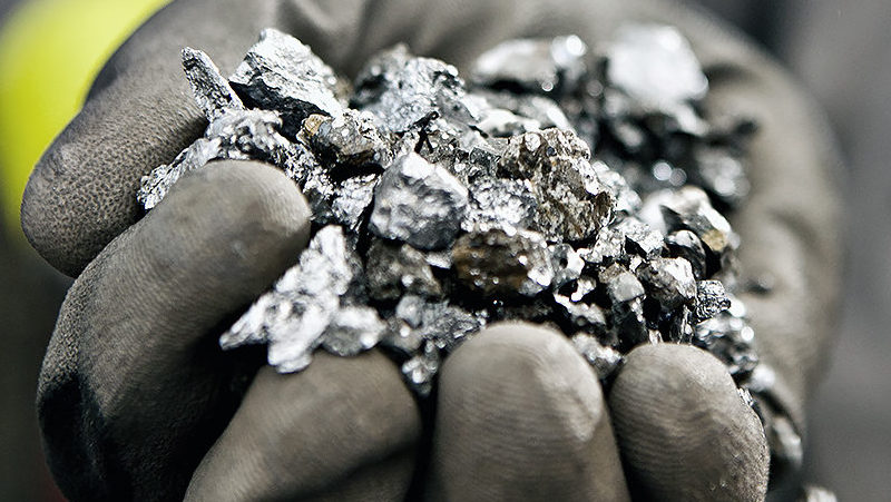 Cum să investești în platină: Sfaturi și strategii
